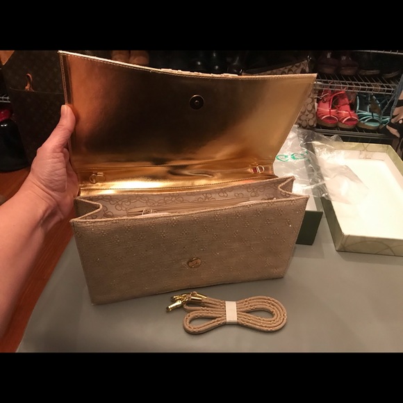 J.Renee Clutch & Handbag - Picture 3 of 8